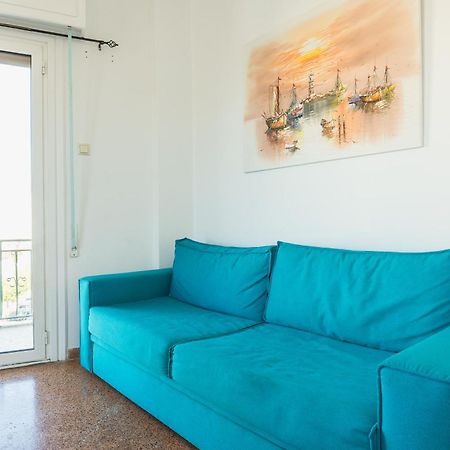 Super Paradise Apartments Атина Екстериор снимка