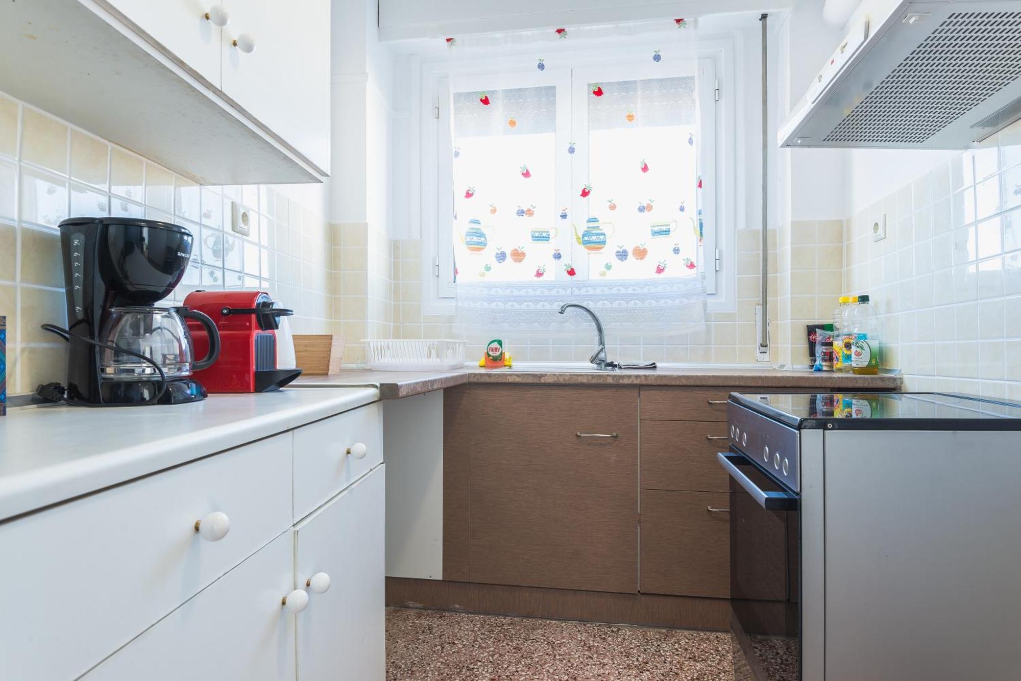 Super Paradise Apartments Атина Екстериор снимка
