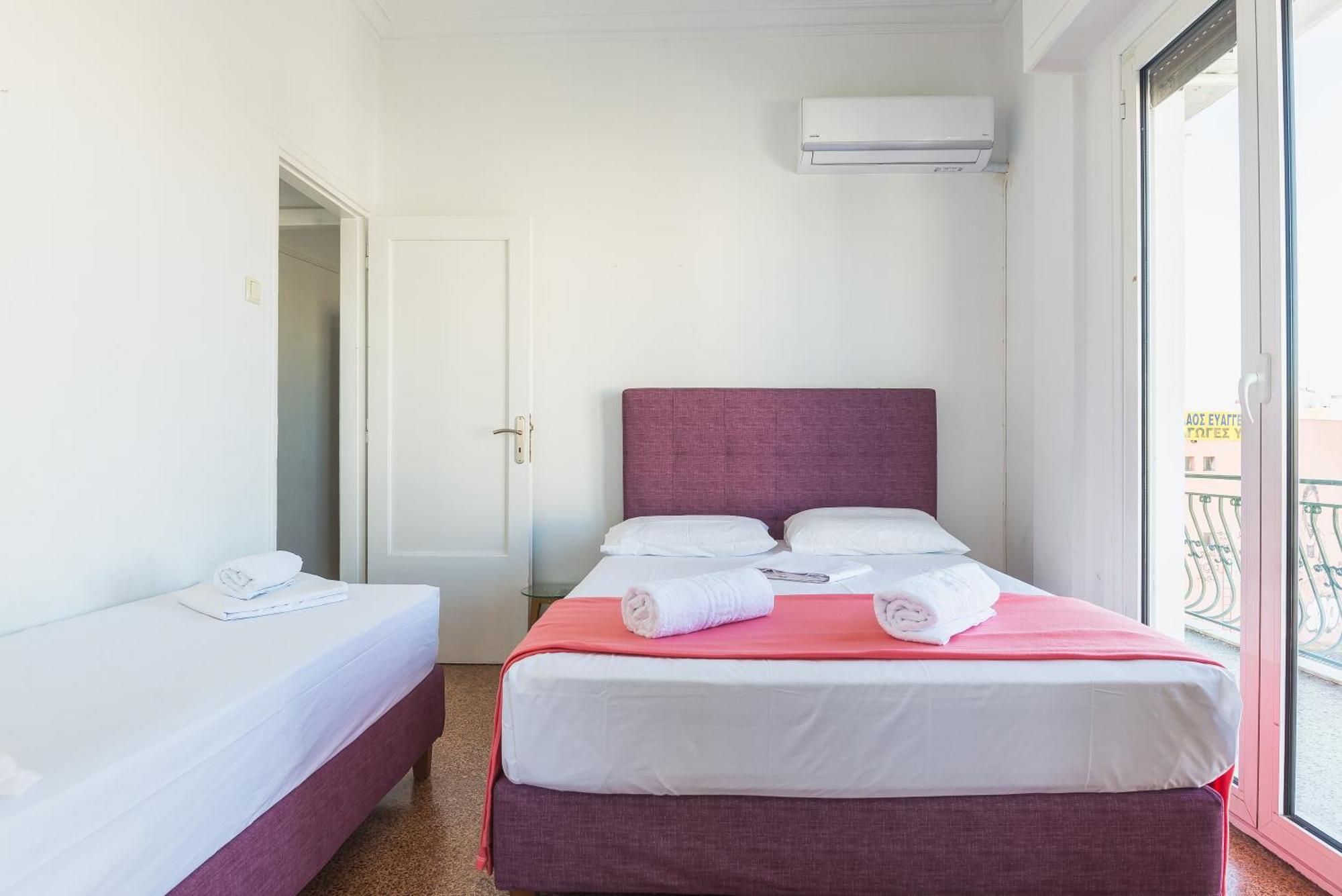 Super Paradise Apartments Атина Екстериор снимка