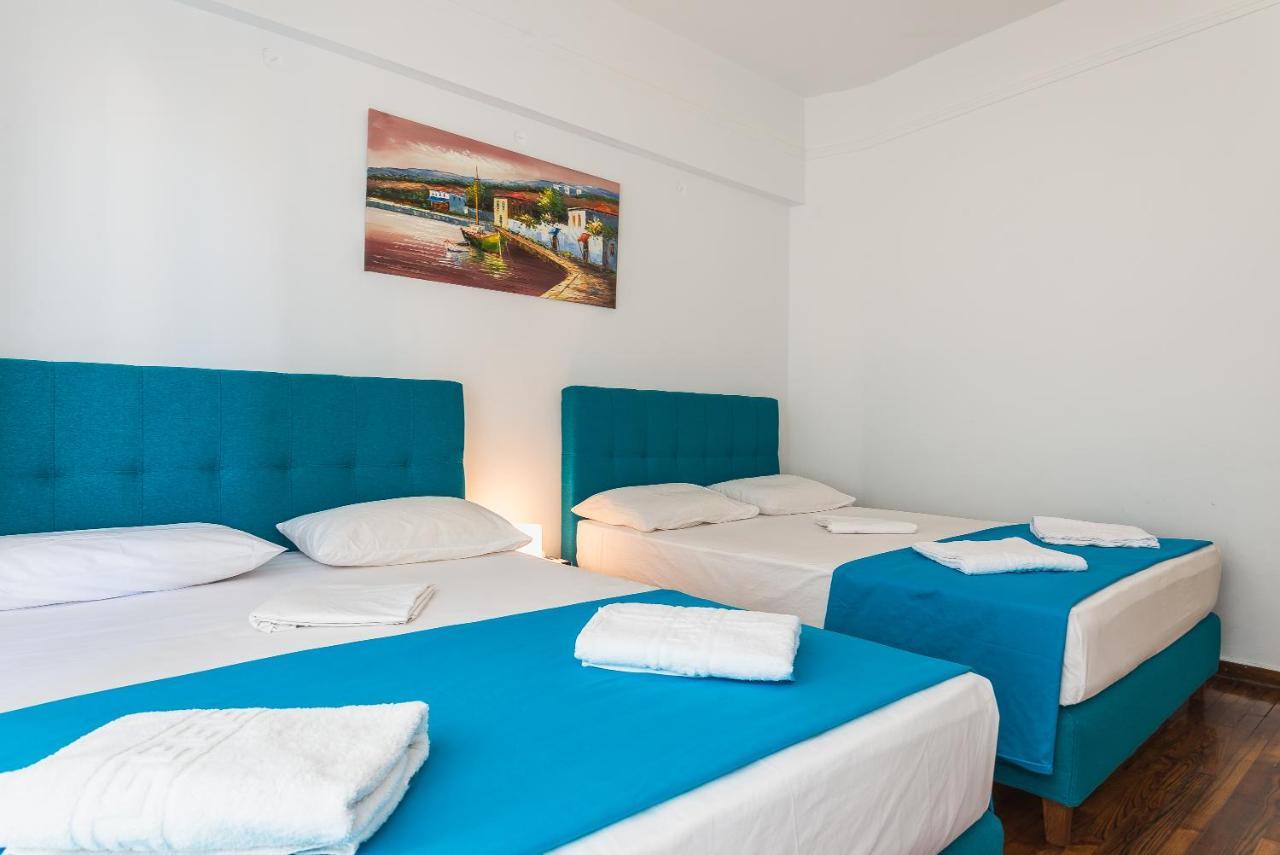 Super Paradise Apartments Атина Екстериор снимка