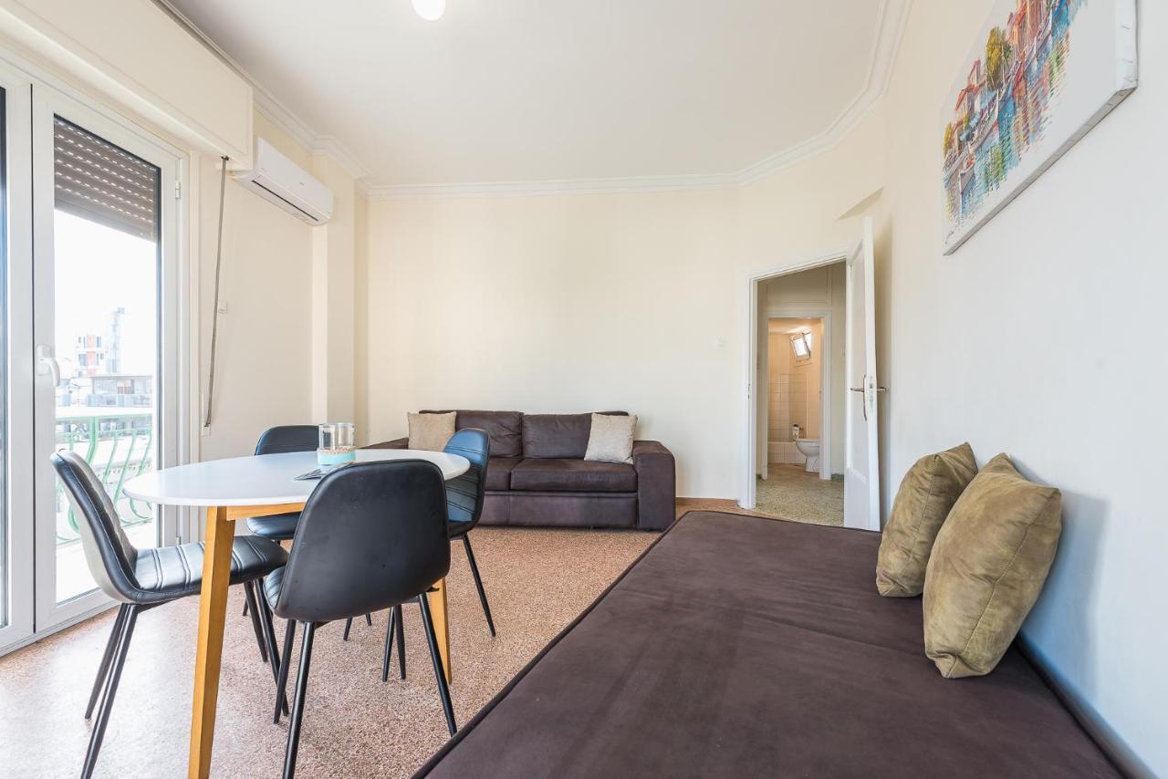 Super Paradise Apartments Атина Екстериор снимка