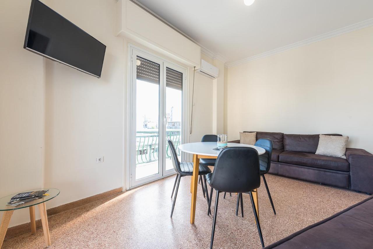 Super Paradise Apartments Атина Екстериор снимка